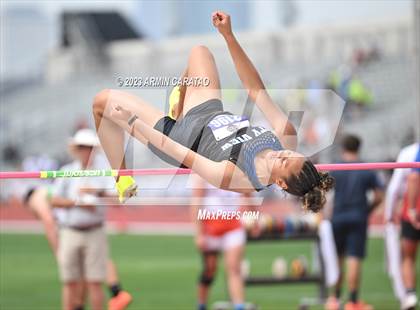 Thumbnail 1 in UIL 3A Track & Field Finals  photogallery.