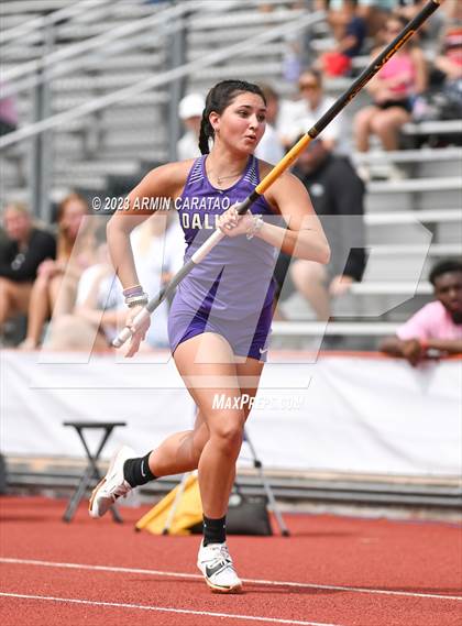 Thumbnail 1 in UIL 3A Track & Field Finals  photogallery.