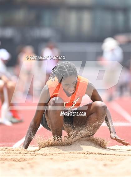 Thumbnail 2 in UIL 3A Track & Field Finals  photogallery.