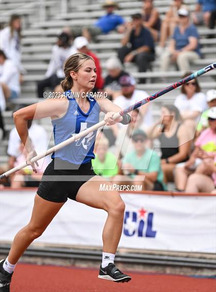 Thumbnail 3 in UIL 3A Track & Field Finals  photogallery.