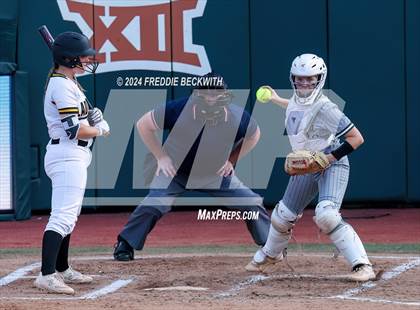 Thumbnail 2 in Neches vs. Jonesboro (UIL 1A Softball Final) photogallery.