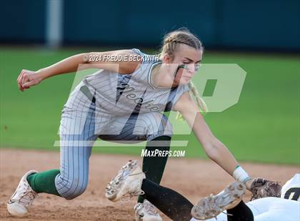 Thumbnail 2 in Neches vs. Jonesboro (UIL 1A Softball Final) photogallery.