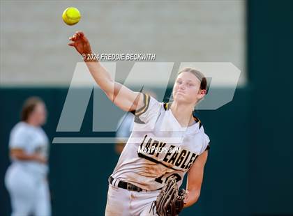 Thumbnail 1 in Neches vs. Jonesboro (UIL 1A Softball Final) photogallery.