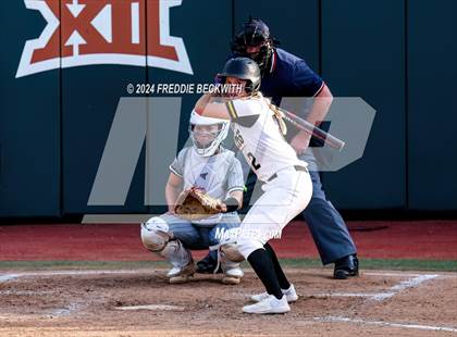 Thumbnail 2 in Neches vs. Jonesboro (UIL 1A Softball Final) photogallery.