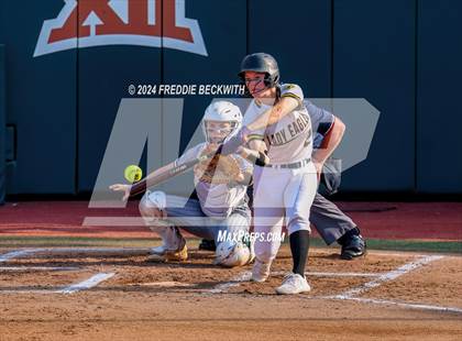 Thumbnail 1 in Neches vs. Jonesboro (UIL 1A Softball Final) photogallery.