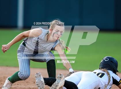 Thumbnail 1 in Neches vs. Jonesboro (UIL 1A Softball Final) photogallery.