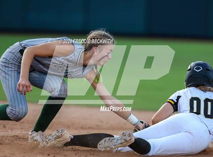 Thumbnail 3 in Neches vs. Jonesboro (UIL 1A Softball Final) photogallery.
