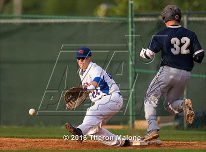 Thumbnail 3 in Arlington @ Bartlett photogallery.