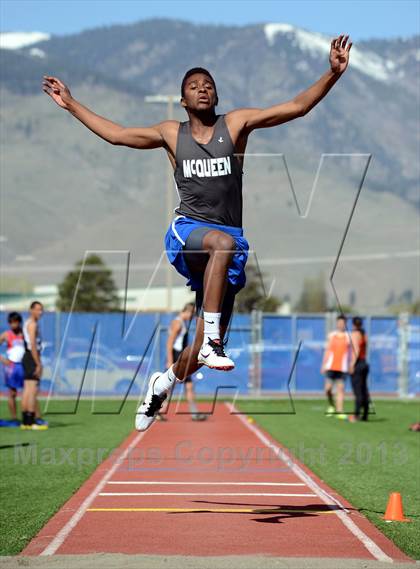 Thumbnail 3 in Carson Invitational photogallery.