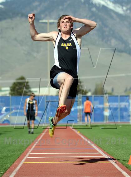 Thumbnail 3 in Carson Invitational photogallery.