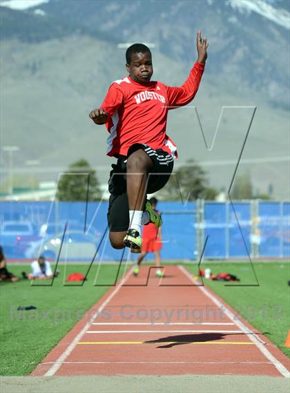 Thumbnail 3 in Carson Invitational photogallery.