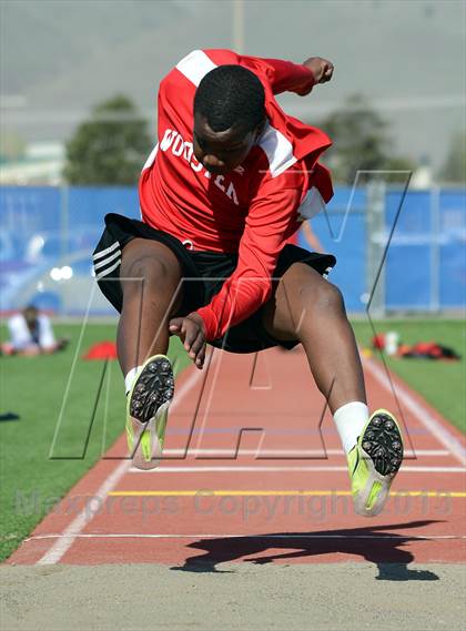 Thumbnail 2 in Carson Invitational photogallery.