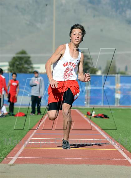 Thumbnail 2 in Carson Invitational photogallery.