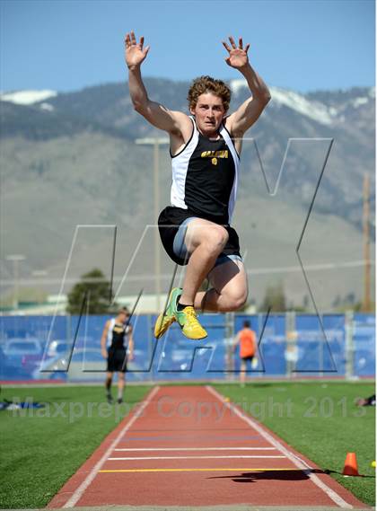 Thumbnail 1 in Carson Invitational photogallery.
