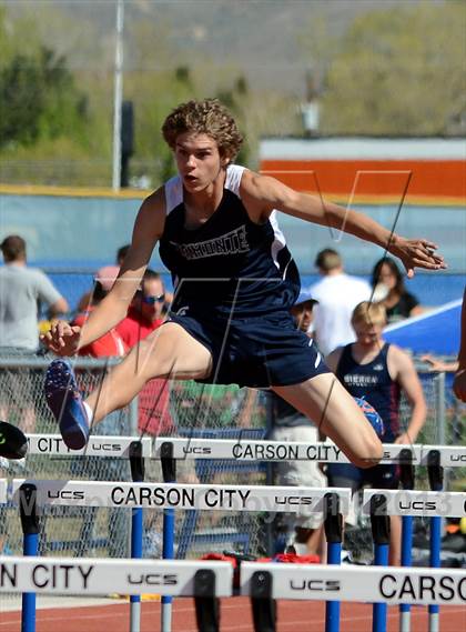 Thumbnail 2 in Carson Invitational photogallery.