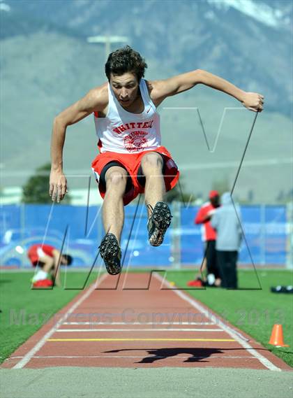 Thumbnail 1 in Carson Invitational photogallery.