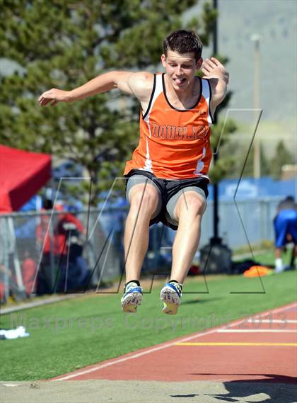 Thumbnail 2 in Carson Invitational photogallery.