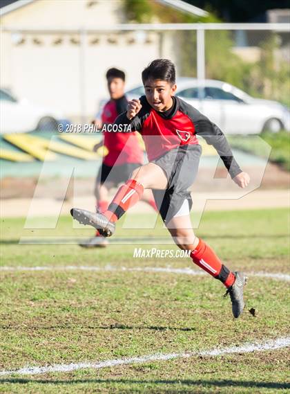 Thumbnail 2 in Whittier vs Maranatha photogallery.