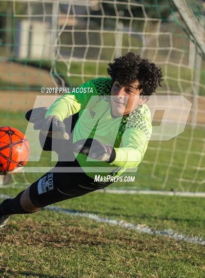 Thumbnail 2 in Whittier vs Maranatha photogallery.