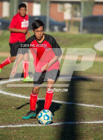 Thumbnail 3 in Whittier vs Maranatha photogallery.