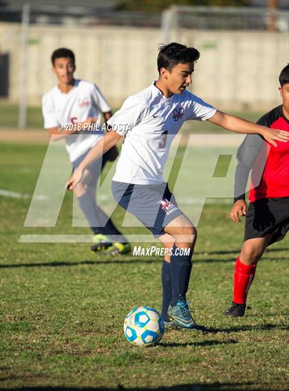 Thumbnail 2 in Whittier vs Maranatha photogallery.