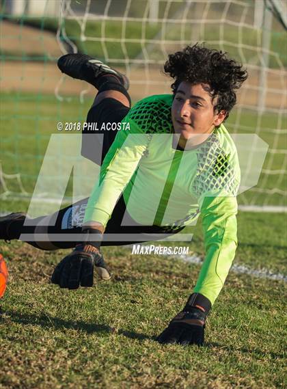 Thumbnail 3 in Whittier vs Maranatha photogallery.