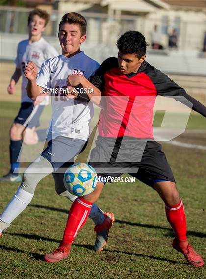 Thumbnail 3 in Whittier vs Maranatha photogallery.