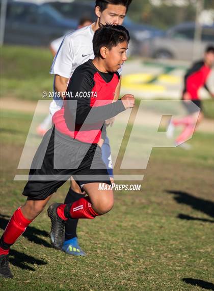 Thumbnail 2 in Whittier vs Maranatha photogallery.