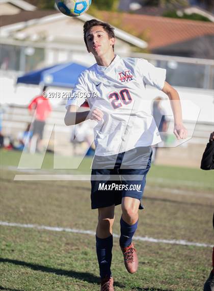 Thumbnail 2 in Whittier vs Maranatha photogallery.