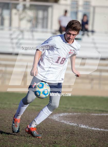 Thumbnail 2 in Whittier vs Maranatha photogallery.