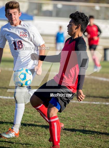 Thumbnail 2 in Whittier vs Maranatha photogallery.