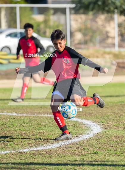 Thumbnail 2 in Whittier vs Maranatha photogallery.