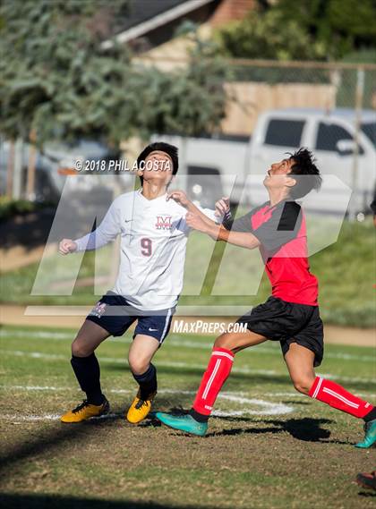 Thumbnail 2 in Whittier vs Maranatha photogallery.