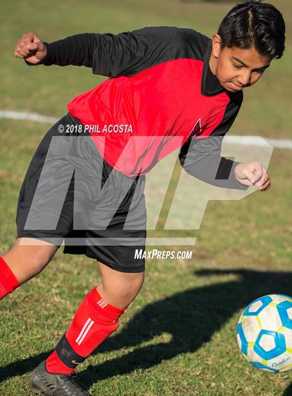 Thumbnail 2 in Whittier vs Maranatha photogallery.