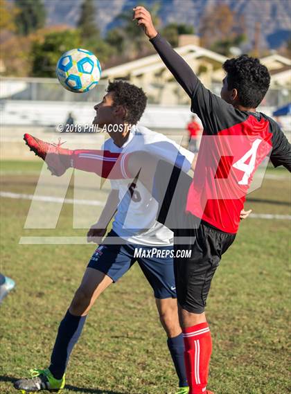 Thumbnail 2 in Whittier vs Maranatha photogallery.