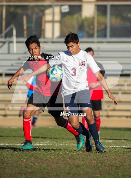 Thumbnail 3 in Whittier vs Maranatha photogallery.
