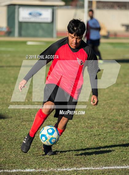 Thumbnail 3 in Whittier vs Maranatha photogallery.