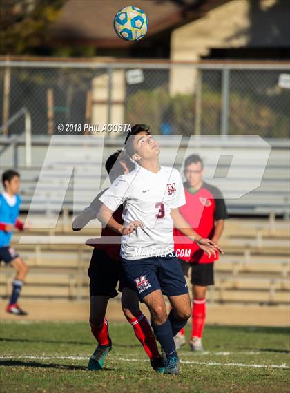 Thumbnail 2 in Whittier vs Maranatha photogallery.