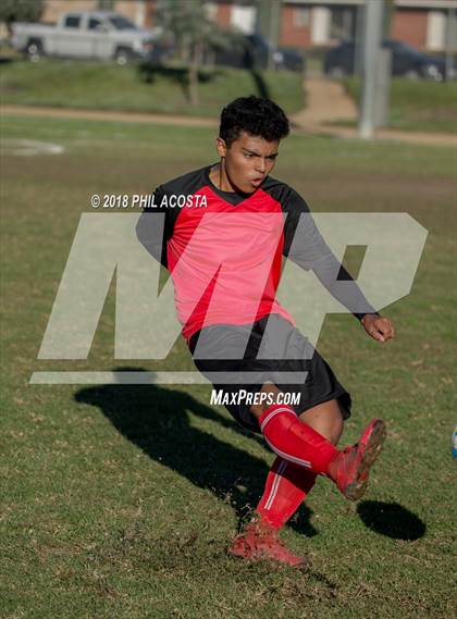 Thumbnail 3 in Whittier vs Maranatha photogallery.