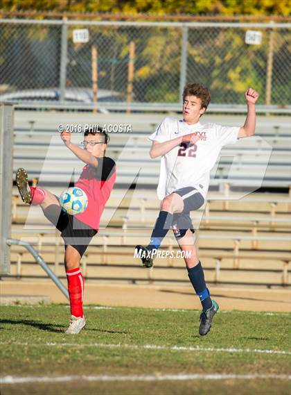 Thumbnail 2 in Whittier vs Maranatha photogallery.