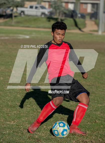 Thumbnail 2 in Whittier vs Maranatha photogallery.