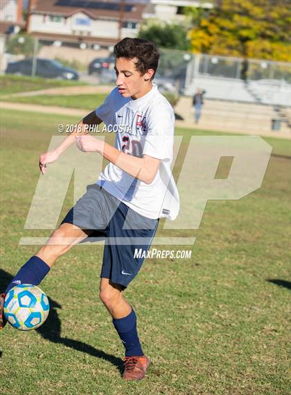 Thumbnail 2 in Whittier vs Maranatha photogallery.