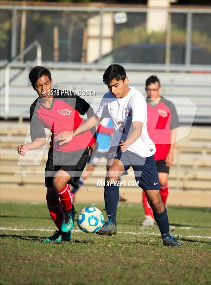 Thumbnail 2 in Whittier vs Maranatha photogallery.