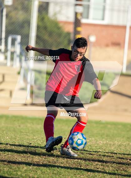 Thumbnail 3 in Whittier vs Maranatha photogallery.