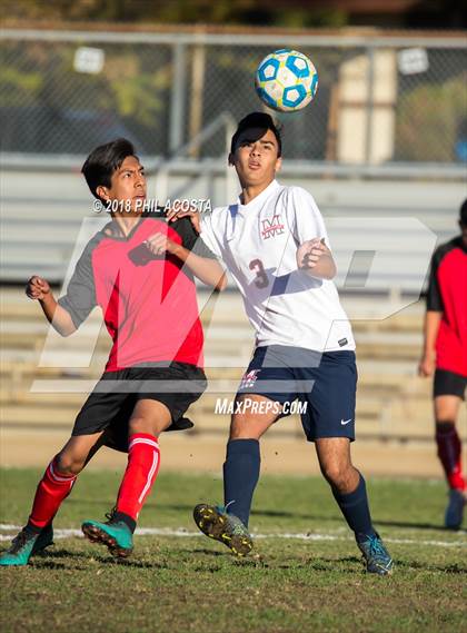Thumbnail 2 in Whittier vs Maranatha photogallery.
