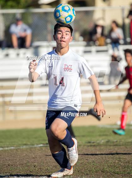 Thumbnail 2 in Whittier vs Maranatha photogallery.