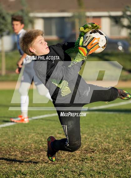 Thumbnail 3 in Whittier vs Maranatha photogallery.
