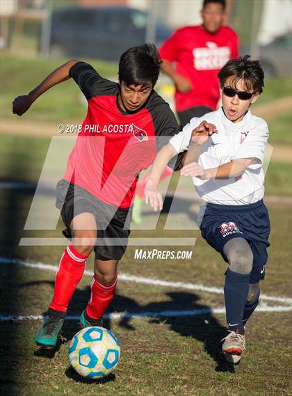 Thumbnail 3 in Whittier vs Maranatha photogallery.
