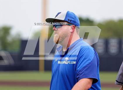 Thumbnail 3 in Flower Mound vs. Weatherford (UIL 6A Regional Semifinal Game 2) photogallery.