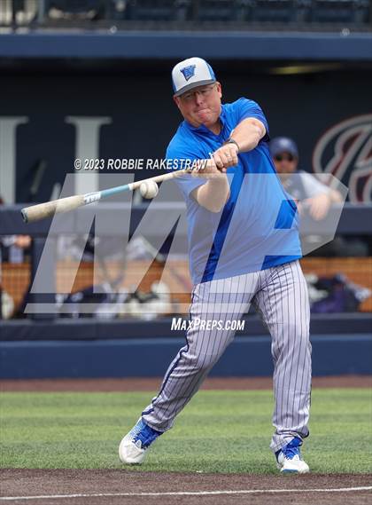 Thumbnail 3 in Flower Mound vs. Weatherford (UIL 6A Regional Semifinal Game 2) photogallery.